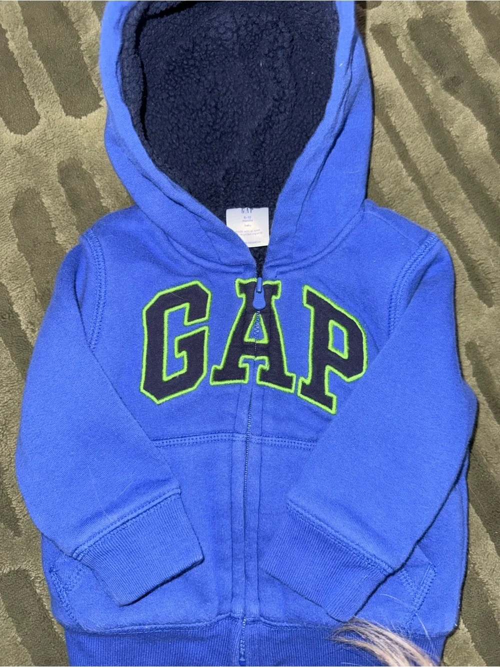 6-9 and 6-12 Months - Fall winter outfits - Boy- GAP, Carter’s, Children’s Place